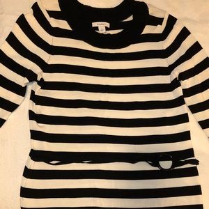 Dress Barn Black and white striped top, Size L.